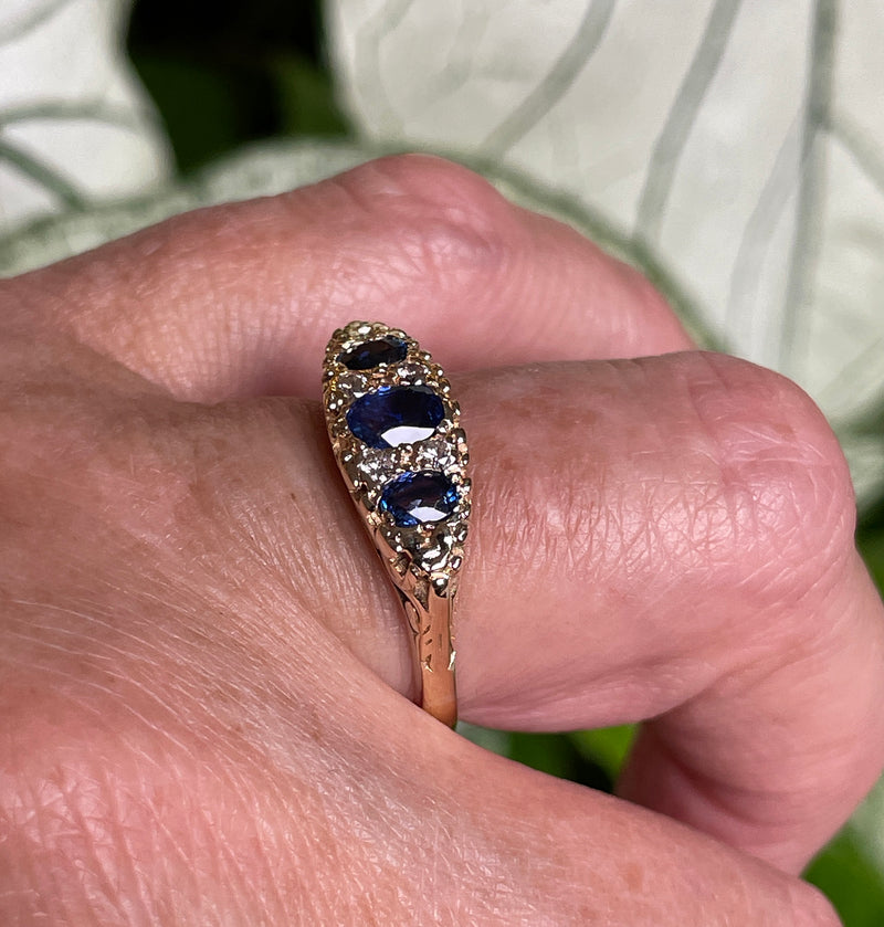 Victorian Revival 1.09ct Vintage GIA Blue Sapphire & Diamond Trilogy 16k Gold Ring