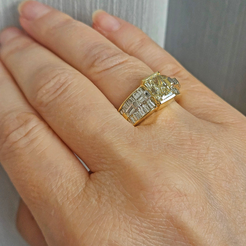 Vintage GIA 4.0ctw Natural YELLOW Radiant Cut Diamond Wedding 18KY Gold Ring