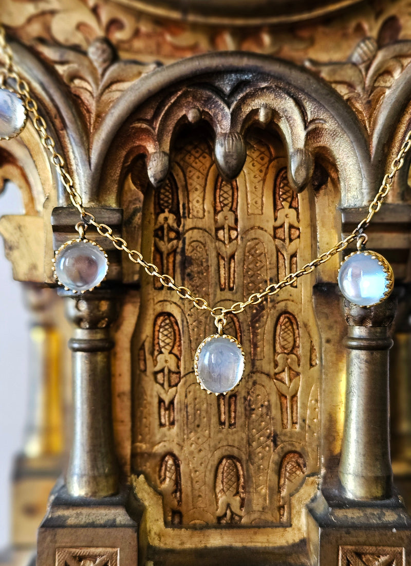 Rare c. 1870... Authentic Antique English Victorian 15ct Gold Graduated Moonstone Fringe Necklace