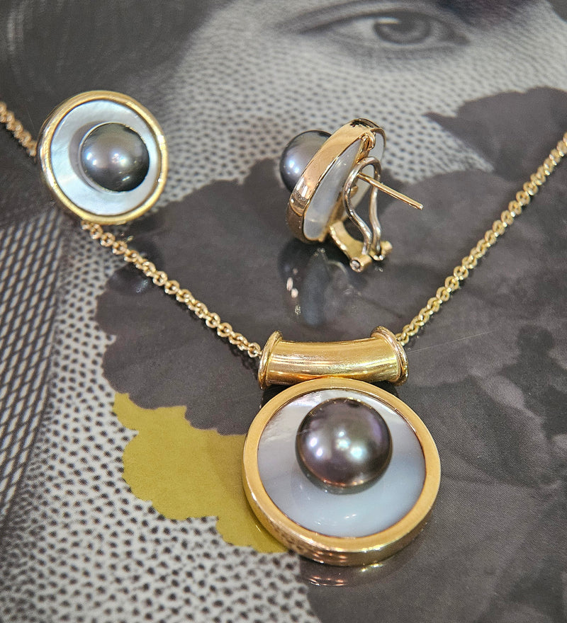 18K Yellow Gold Tahitian & Mother of Pearl Earrings and Pendant Slide Jewelry Vintage Set