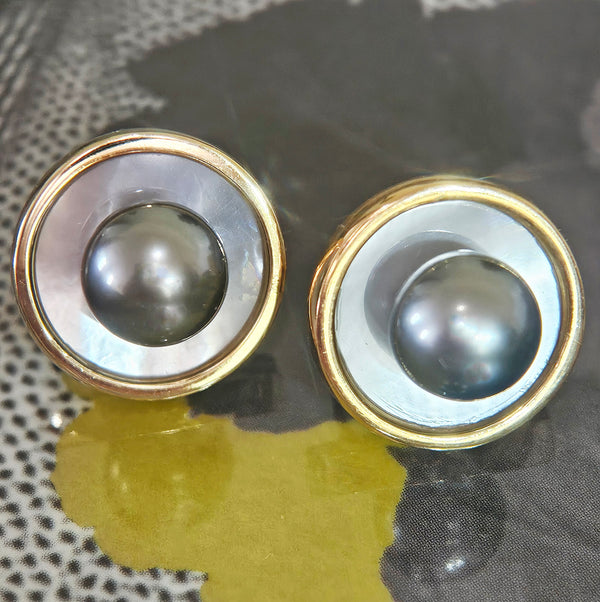 18K Yellow Gold Tahitian & Mother of Pearl Post Omega Clip Button Vintage Earrings