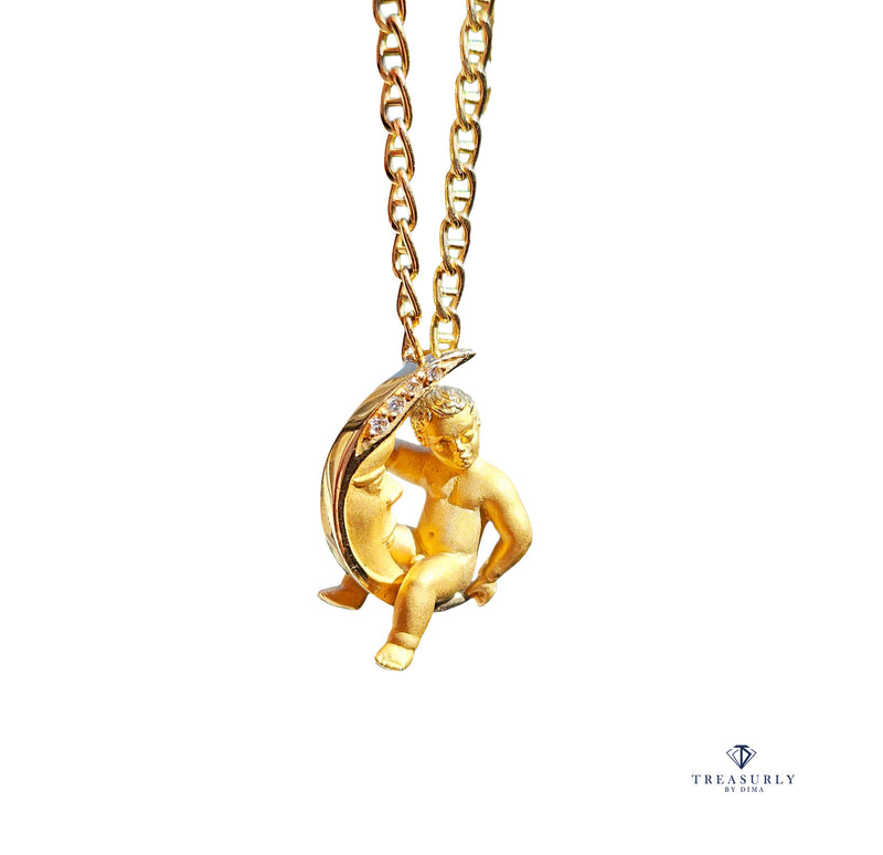 Authentic Carrera y Carrera Diamond Crescent Moon & Angel Child 18k Yellow Gold Pendant Necklace