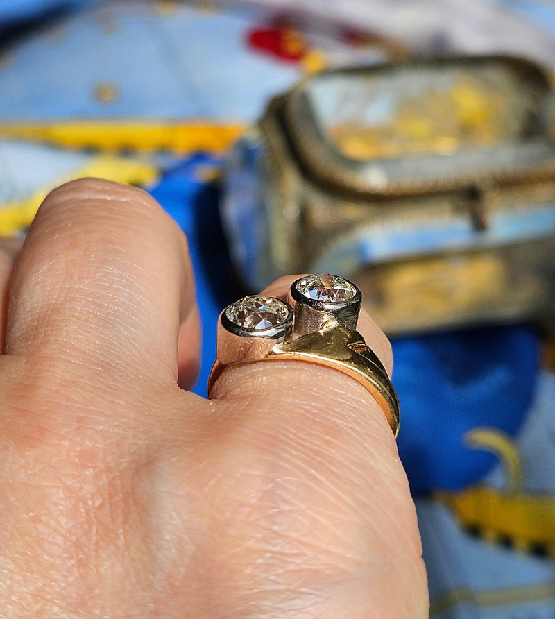 1914 Art Nouveau GIA 1.60ct Antique Old Mine cut Diamond Crossover "Toi et Moi" 18K Gold Ring