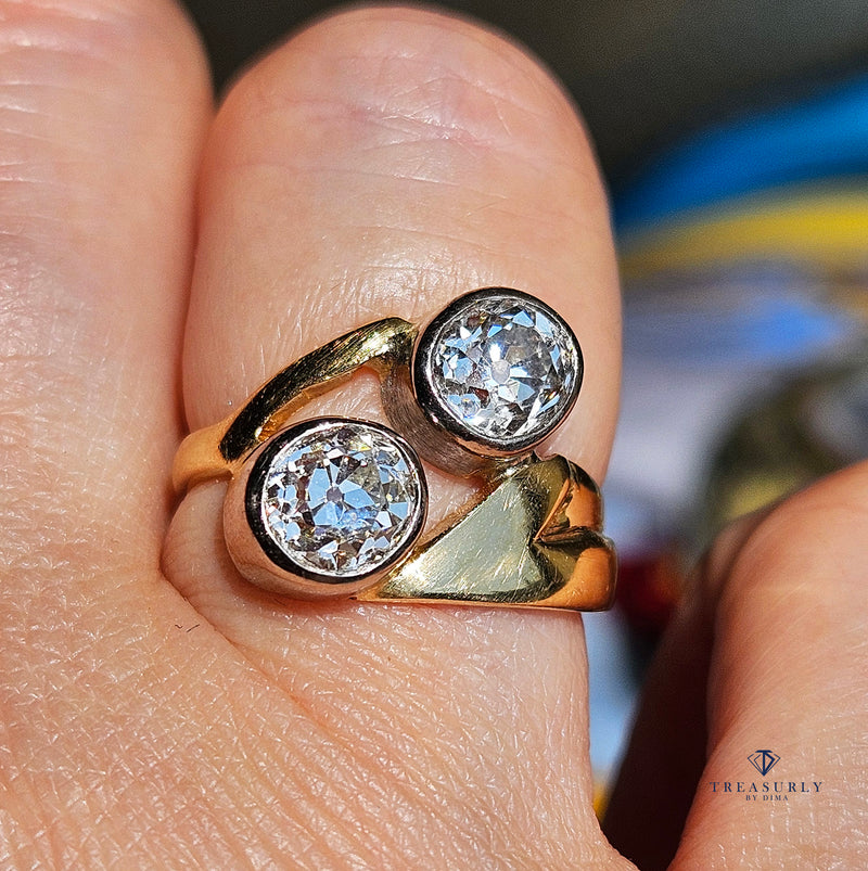 1914 Art Nouveau GIA 1.60ct Antique Old Mine cut Diamond Crossover "Toi et Moi" 18K Gold Ring