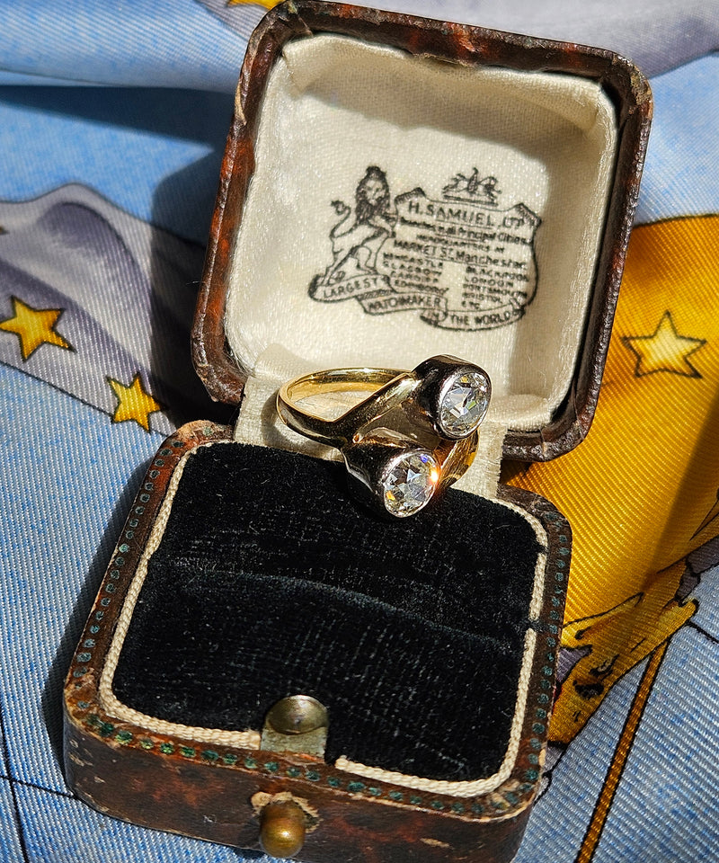 1914 Art Nouveau GIA 1.60ct Antique Old Mine cut Diamond Crossover "Toi et Moi" 18K Gold Ring
