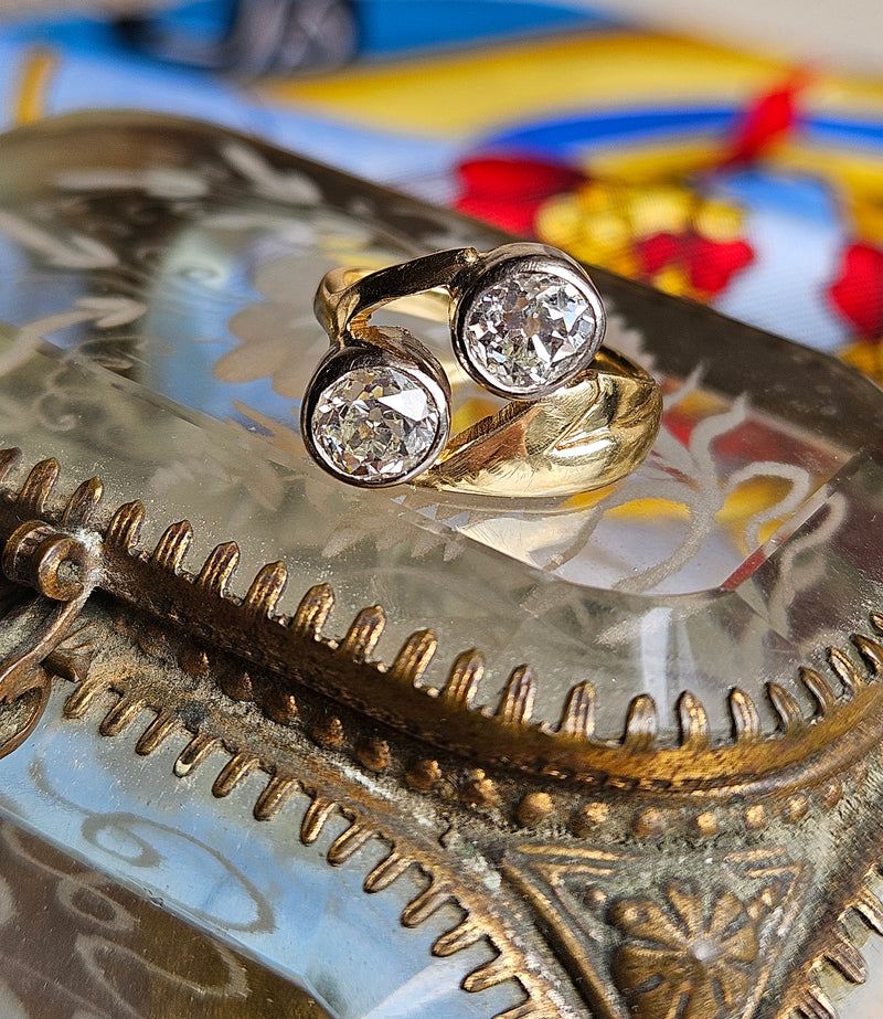 1914 Art Nouveau GIA 1.60ct Antique Old Mine cut Diamond Crossover "Toi et Moi" 18K Gold Ring