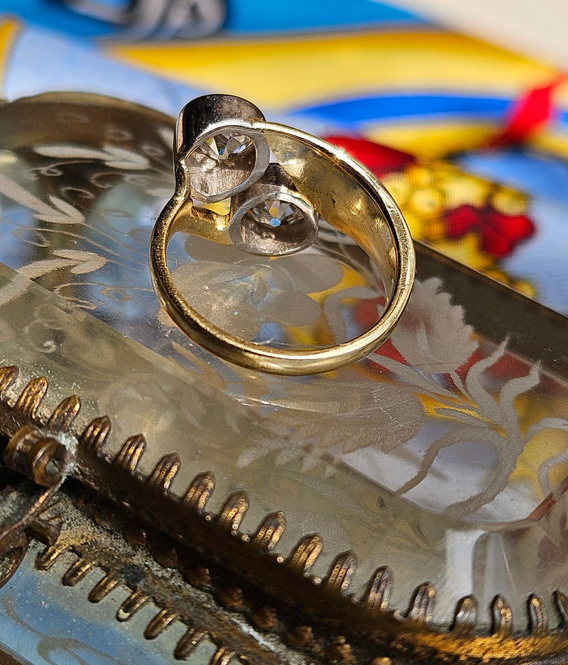 1914 Art Nouveau GIA 1.60ct Antique Old Mine cut Diamond Crossover "Toi et Moi" 18K Gold Ring