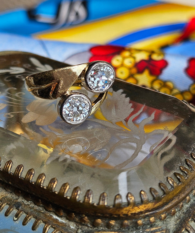 1914 Art Nouveau GIA 1.60ct Antique Old Mine cut Diamond Crossover "Toi et Moi" 18K Gold Ring