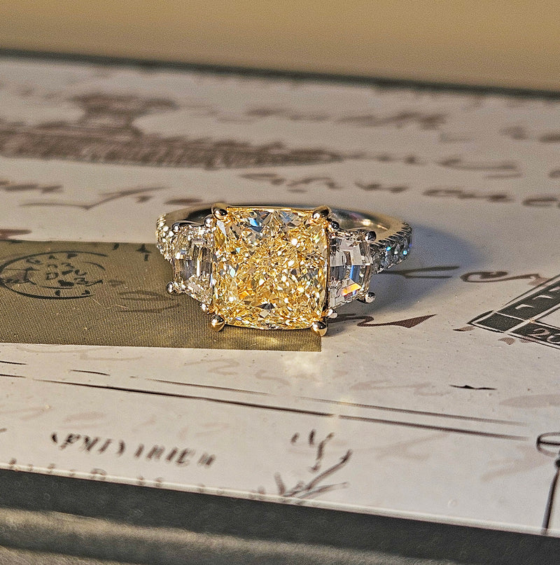 Vintage GIA 5.48ctw Natural YELLOW Cushion Cut Diamond Platinum 18K Gold 3 Stone Ring
