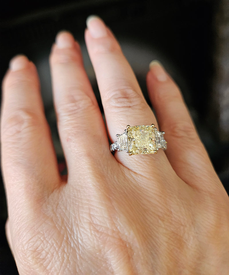 Vintage GIA 5.48ctw Natural YELLOW Cushion Cut Diamond Platinum 18K Gold 3 Stone Ring