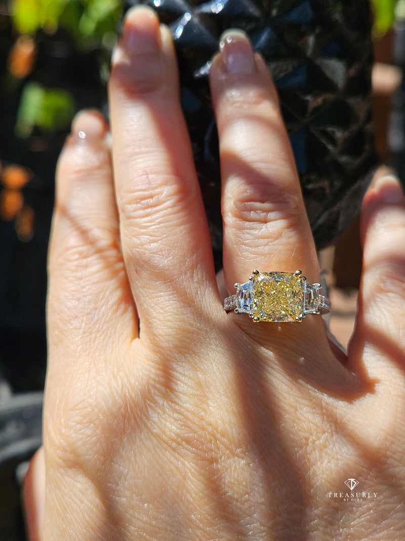 Vintage GIA 5.48ctw Natural YELLOW Cushion Cut Diamond Platinum 18K Gold 3 Stone Ring