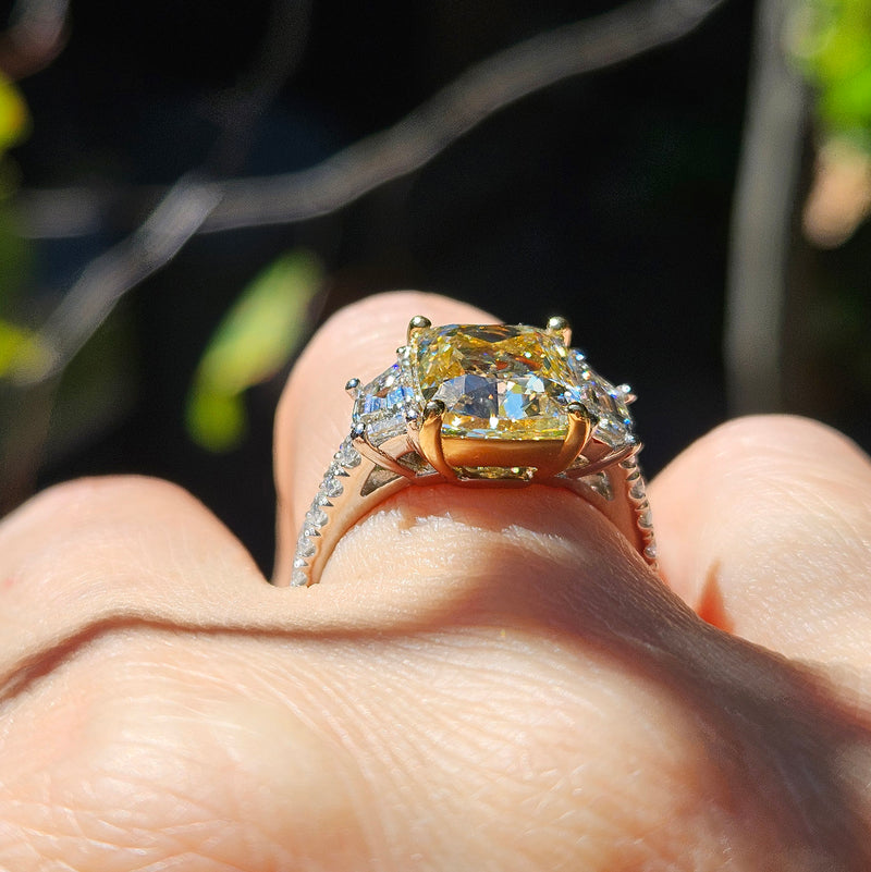 Vintage GIA 5.48ctw Natural YELLOW Cushion Cut Diamond Platinum 18K Gold 3 Stone Ring