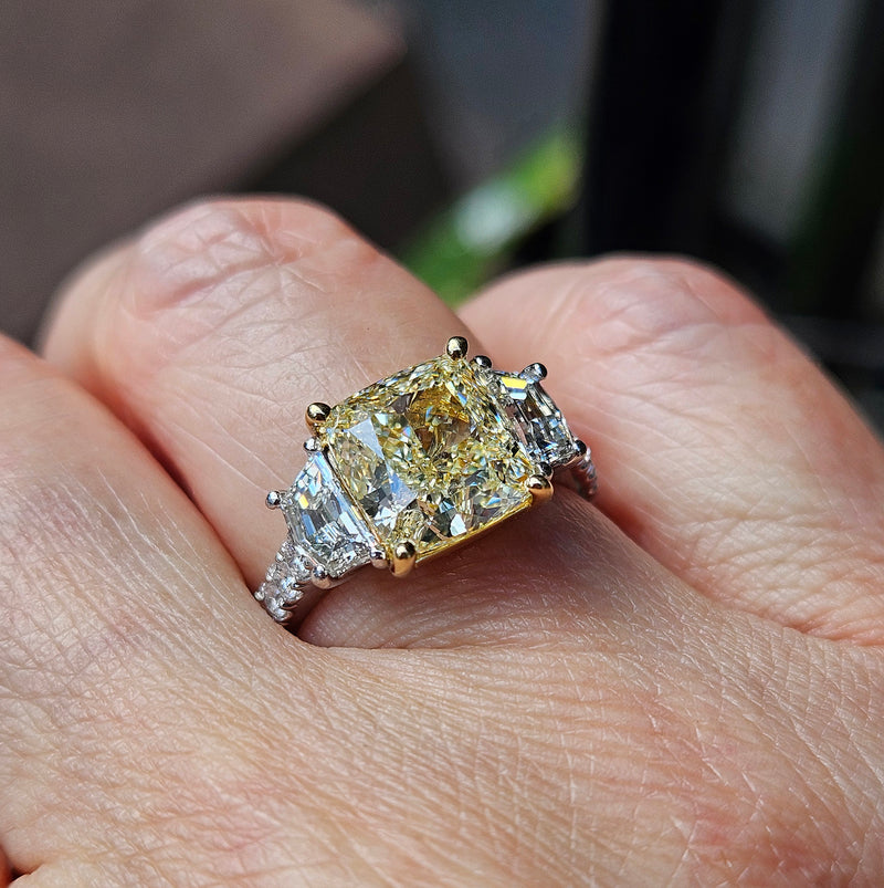 Vintage GIA 5.48ctw Natural YELLOW Cushion Cut Diamond Platinum 18K Gold 3 Stone Ring