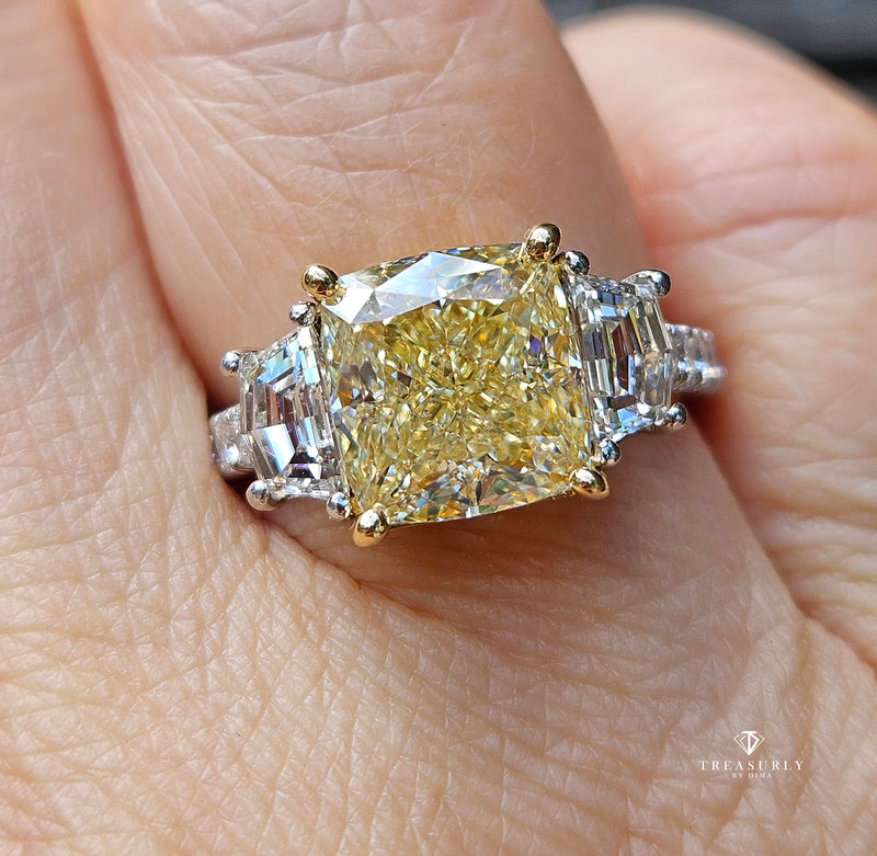 Vintage GIA 5.48ctw Natural YELLOW Cushion Cut Diamond Platinum 18K Gold 3 Stone Ring