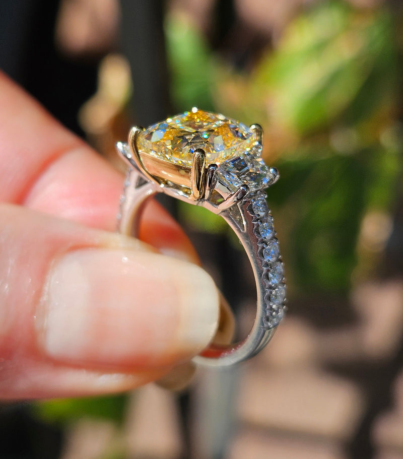 Vintage GIA 5.48ctw Natural YELLOW Cushion Cut Diamond Platinum 18K Gold 3 Stone Ring