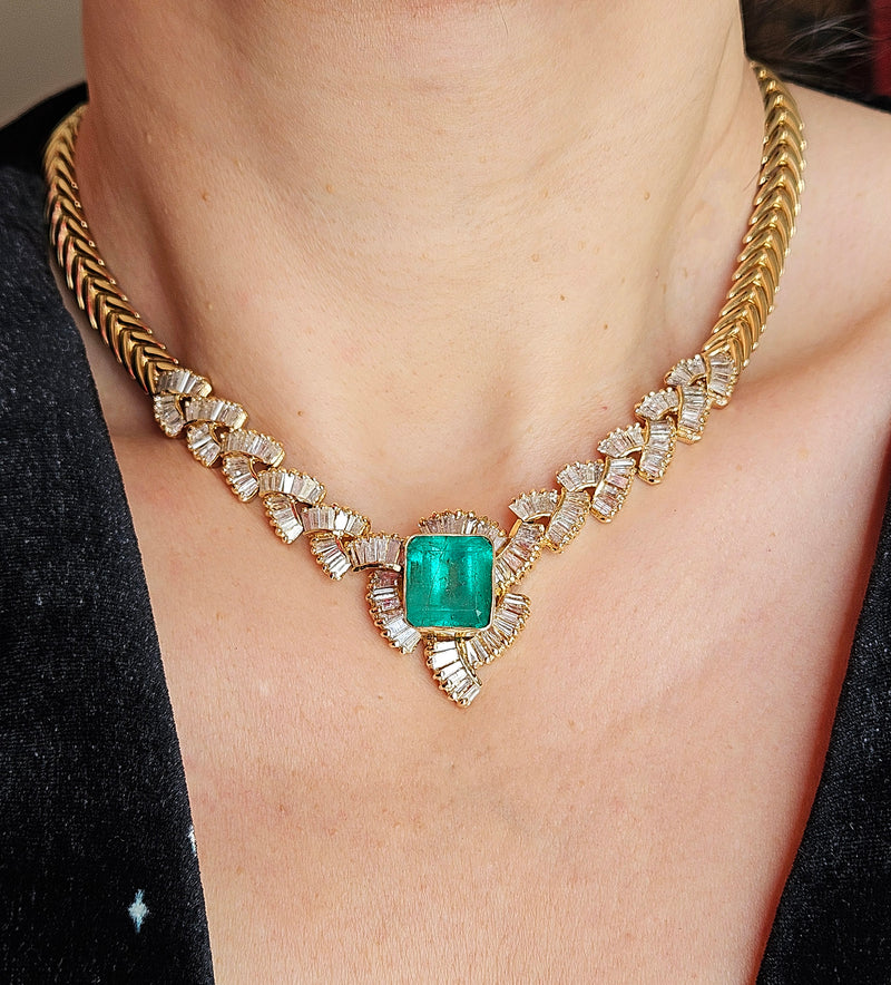 GIA 12.60ct Colombian Emerald 6.0ctw Diamond 14K Gold Estate Vintage Collar Choker Necklace, 1980s