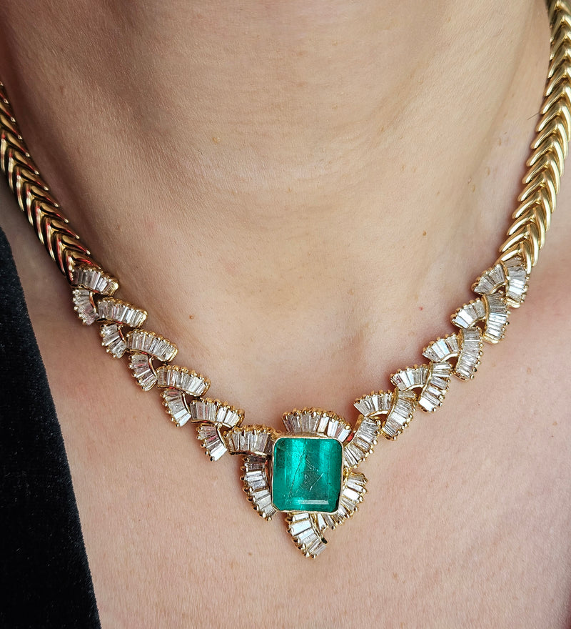 GIA 12.60ct Colombian Emerald 6.0ctw Diamond 14K Gold Estate Vintage Collar Choker Necklace, 1980s