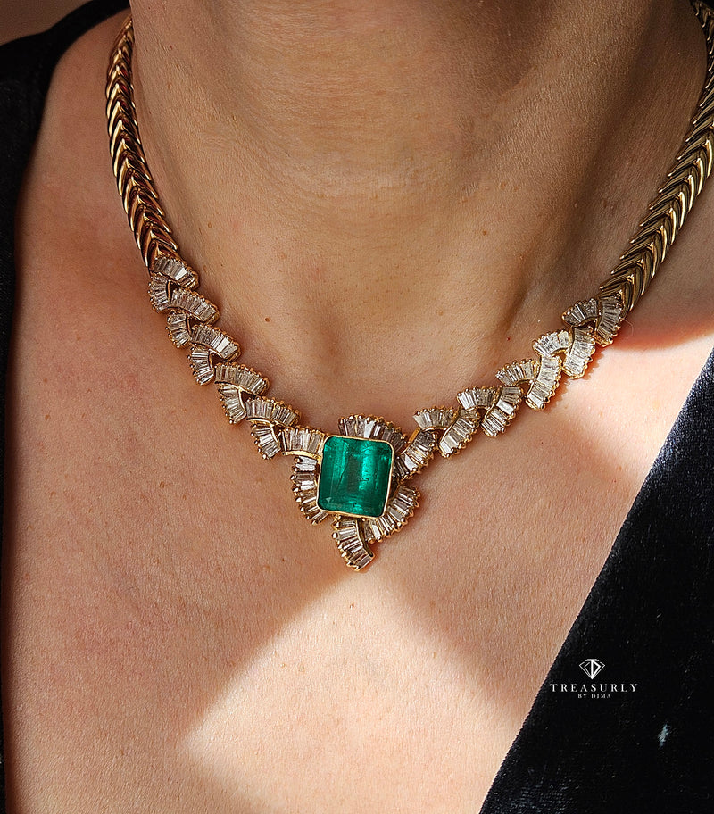 GIA 12.60ct Colombian Emerald 6.0ctw Diamond 14K Gold Estate Vintage Collar Choker Necklace, 1980s