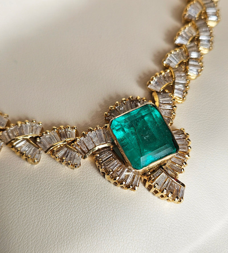 GIA 12.60ct Colombian Emerald 6.0ctw Diamond 14K Gold Estate Vintage Collar Choker Necklace, 1980s