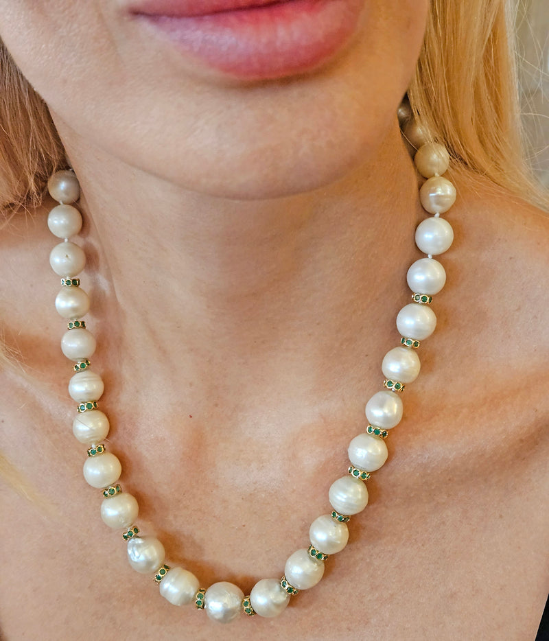 Vintage 14K Gold Cultured 10-15mm Pearl Necklace Emerald Rondelles Mabe Pearl Clasp 20"
