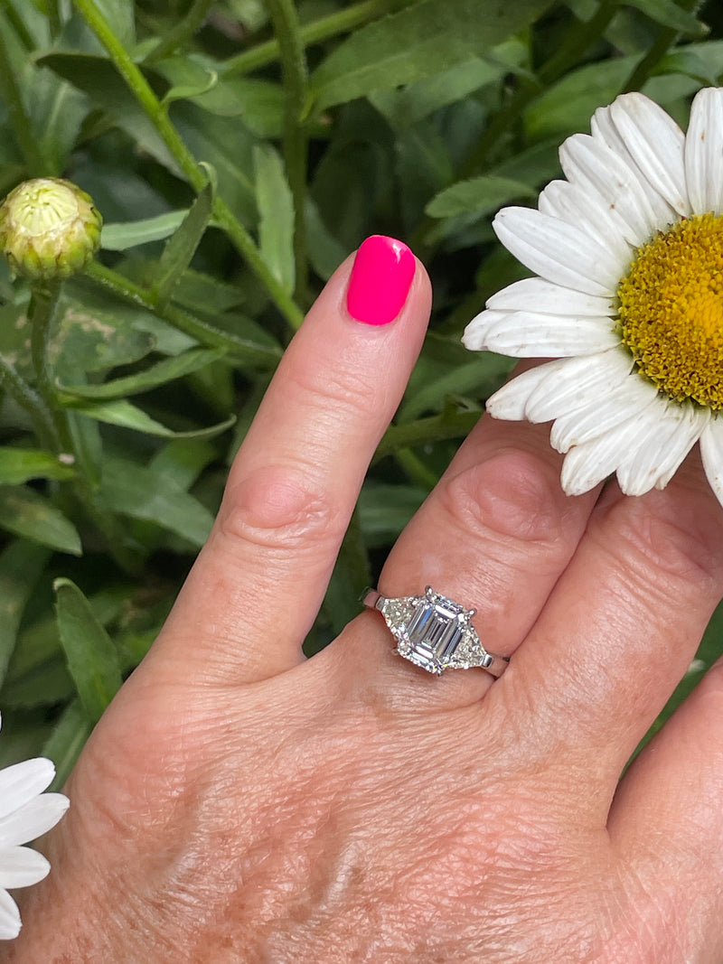 GIA 2.62ct Estate EMERALD cut Diamond 3 Stone Engagement Platinum Wedding Ring
