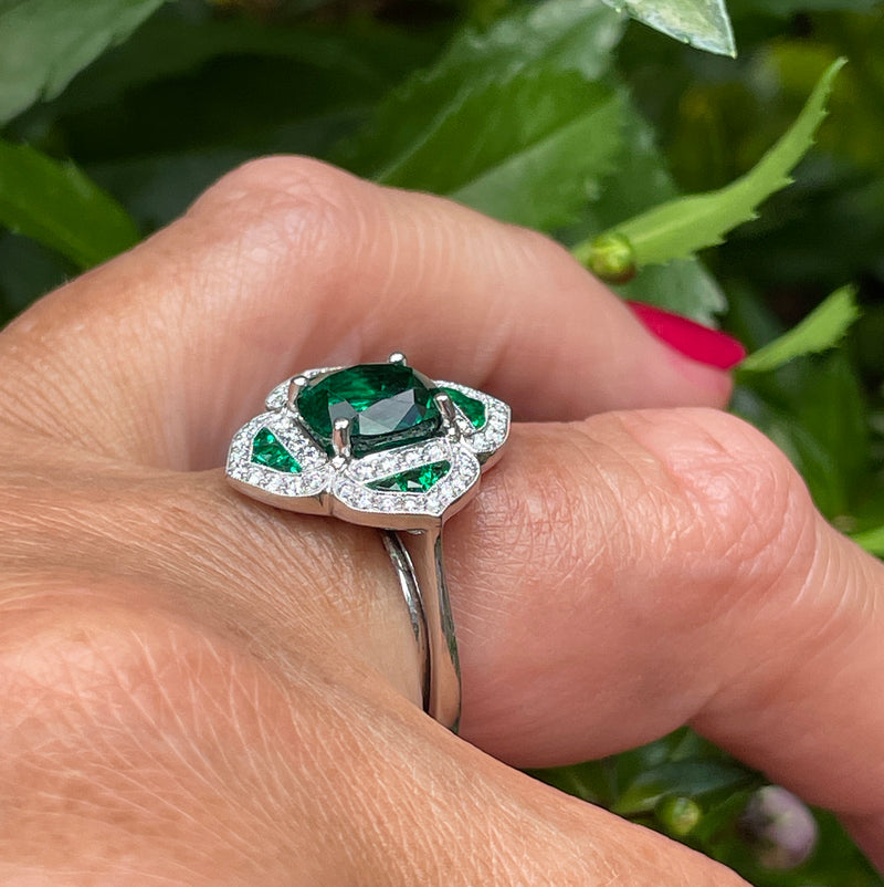 Emerald engagement rings no diamonds Clearance