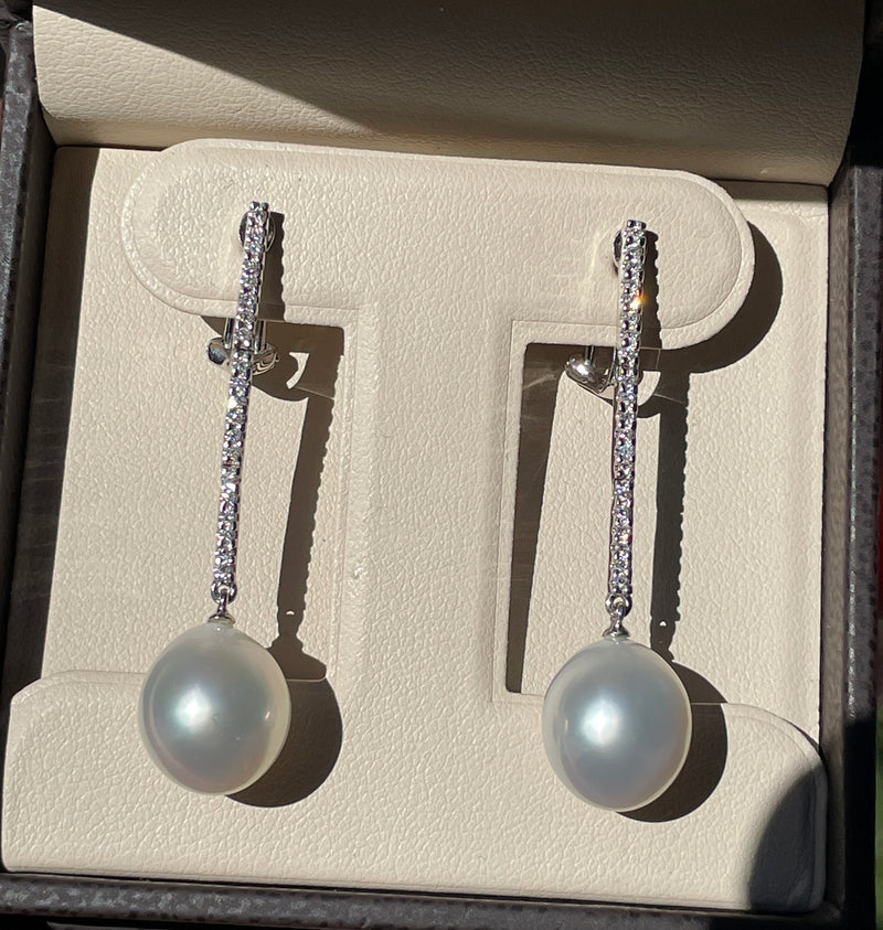 A Pair of South Sea Cultured Pearl 11.5mm 0.30ctw Diamond Pendant Drop Dangling 18k White Gold EARRINGS