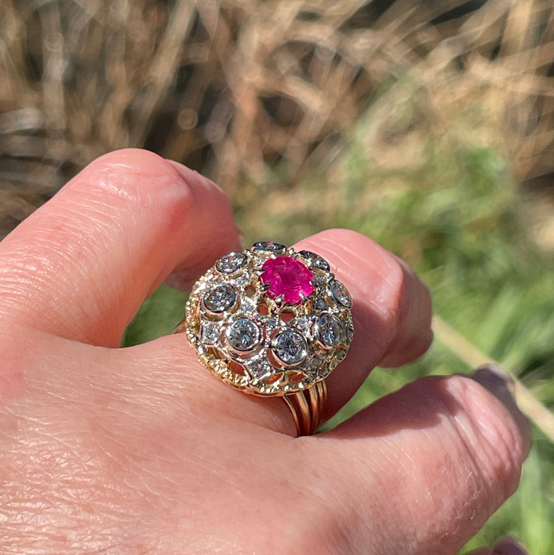 Burmese GIA 2.53ctw Natural Red RUBY Diamond 18K Gold Vintage Cocktail Ring, 1970s