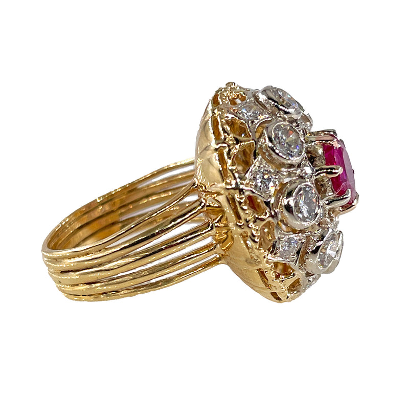 Burmese GIA 2.53ctw Natural Red RUBY Diamond 18K Gold Vintage Cocktail Ring, 1970s