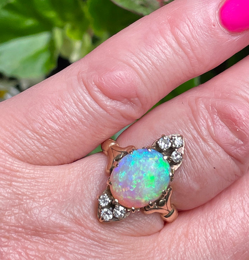 Victorian Antique 3.57ctw Opal Diamond 14K Yellow Gold Dinner Cocktail Ring