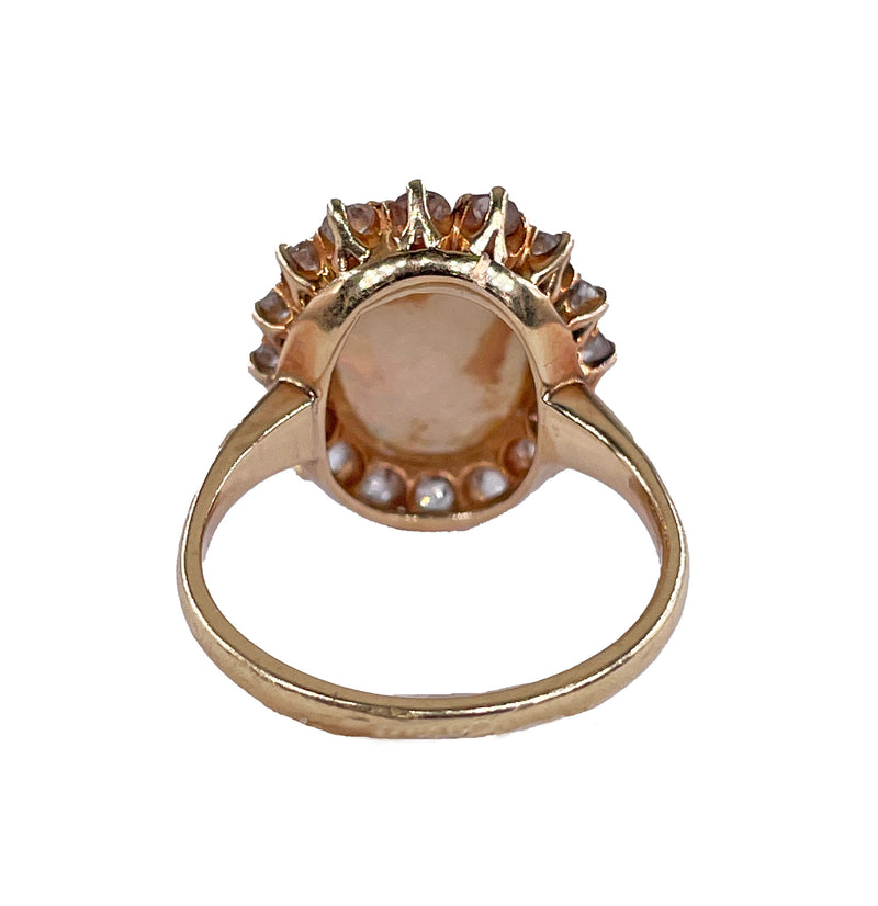 1900s 5.82ct Authentic Antique Australian Opal and Diamond Cluster Cocktail 18K Yellow Gold Ring