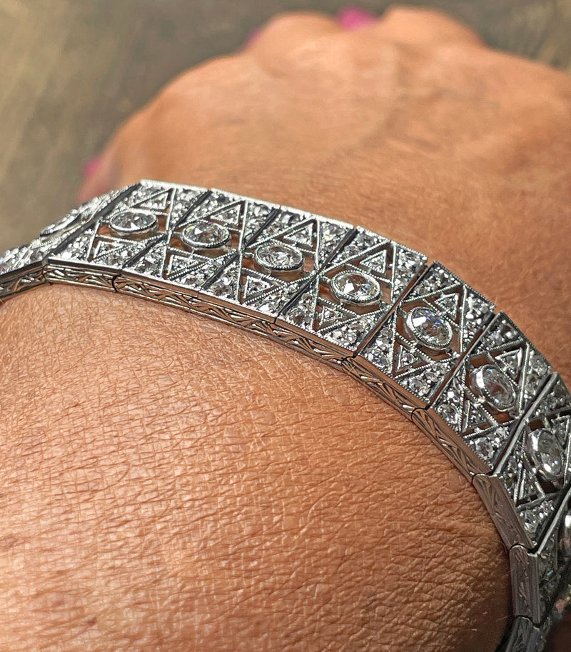 French Art Deco 17.05ct Old European Diamond Platinum Line Bracelet