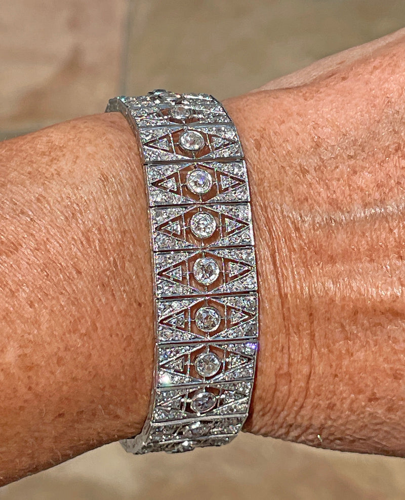 French Art Deco 17.05ct Old European Diamond Platinum Line Bracelet