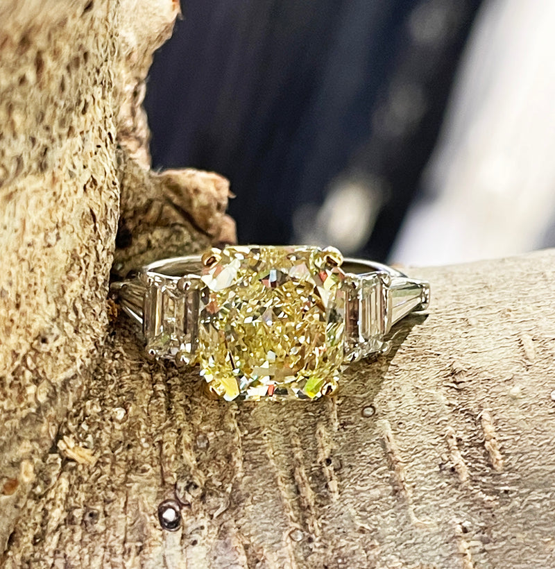 Vintage “Canary” GIA 7.11ctw Natural Fancy YELLOW Radiant Cut Diamond 5 Stone Platinum Ring