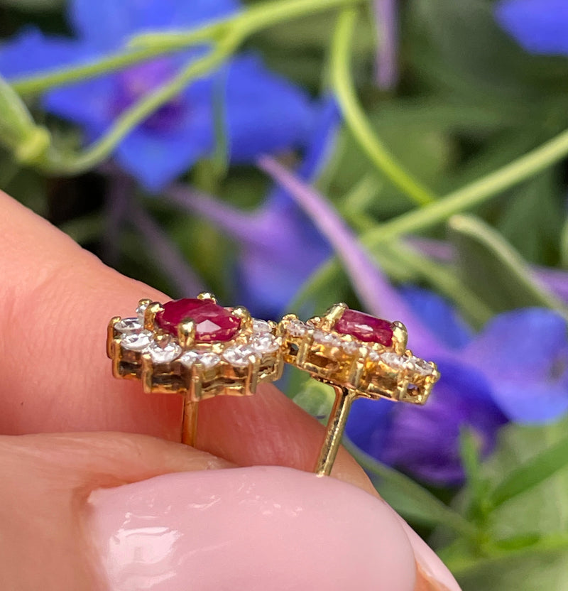 Estate Vintage 1.50ctw Oval Red RUBY & Diamonds 14Yellow Gold Cluster Stud Post Earrings Ear Pendants