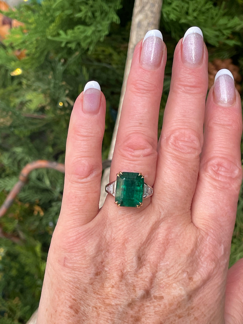 GIA 10.05ct Step cut Rectangular Green Emerald Diamond Plat 18k YG Ring