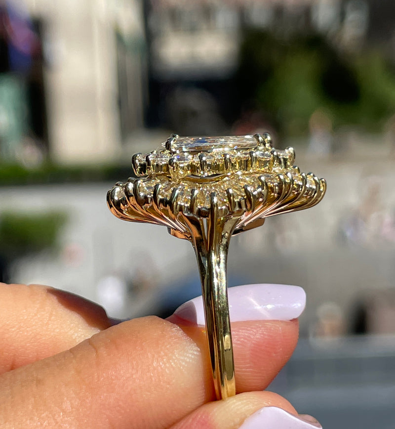 Breathtaking BALLERINA GIA 4.21ct Pear Shape Diamond Cocktail Gold Vintage Ring