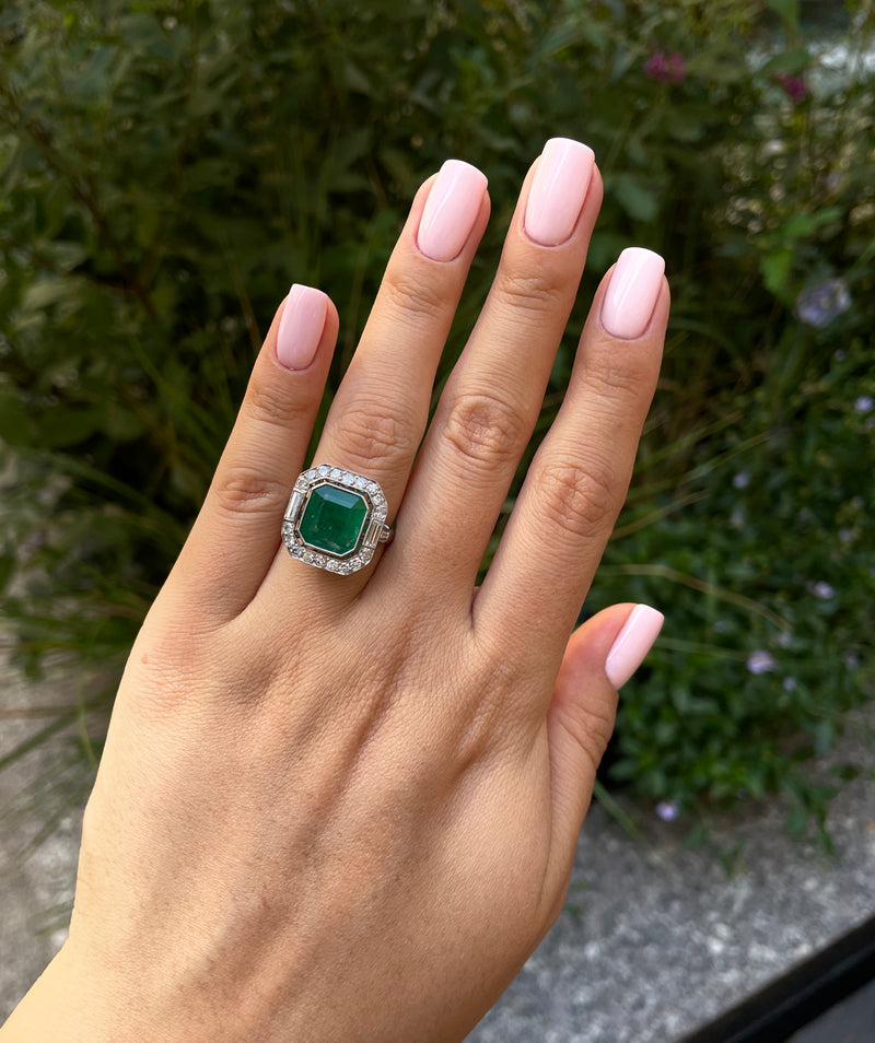Fine Art Deco 5.50ctw GIA Green Emerald and Diamond Platinum Ring